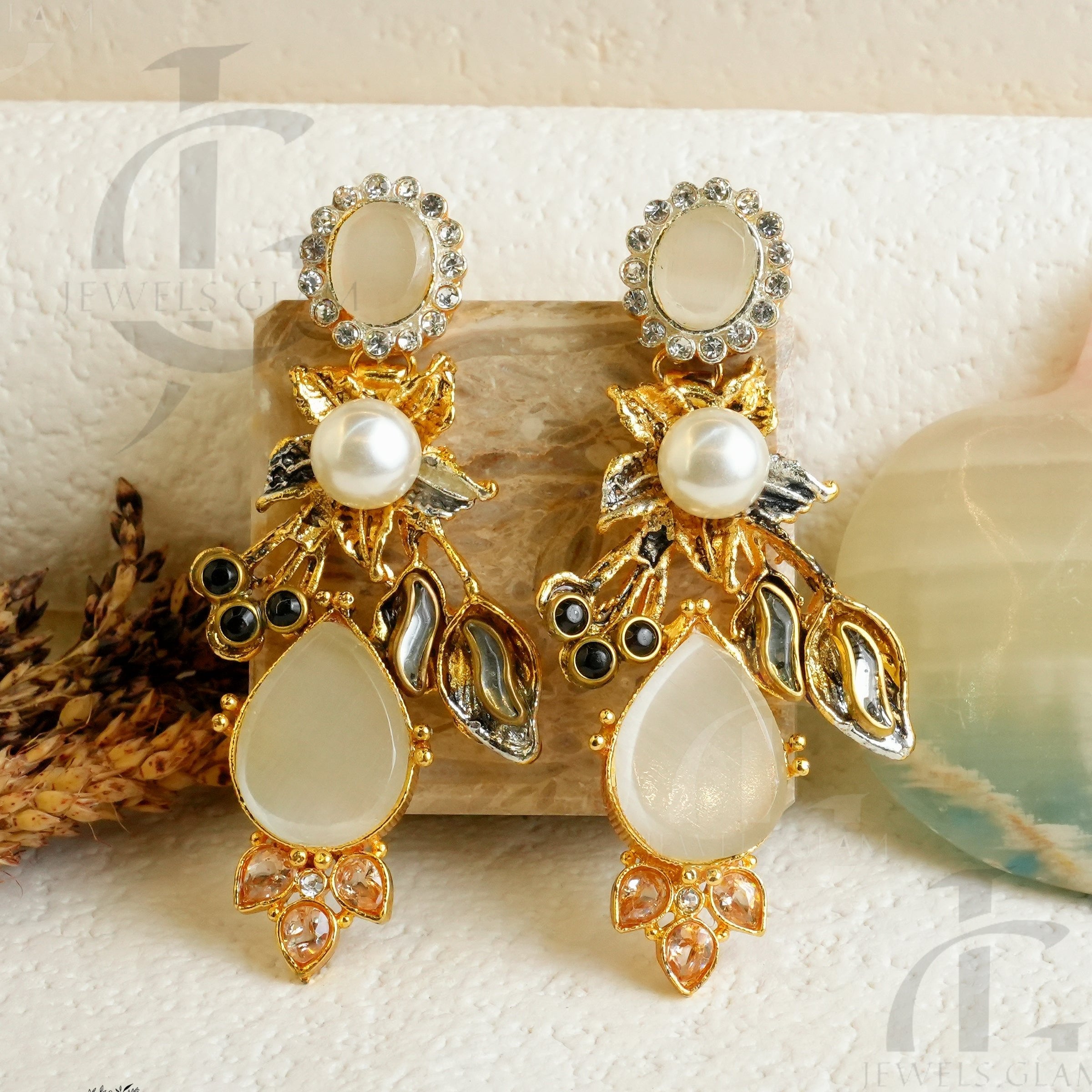 Pearl Elegance Teardrop Earrings