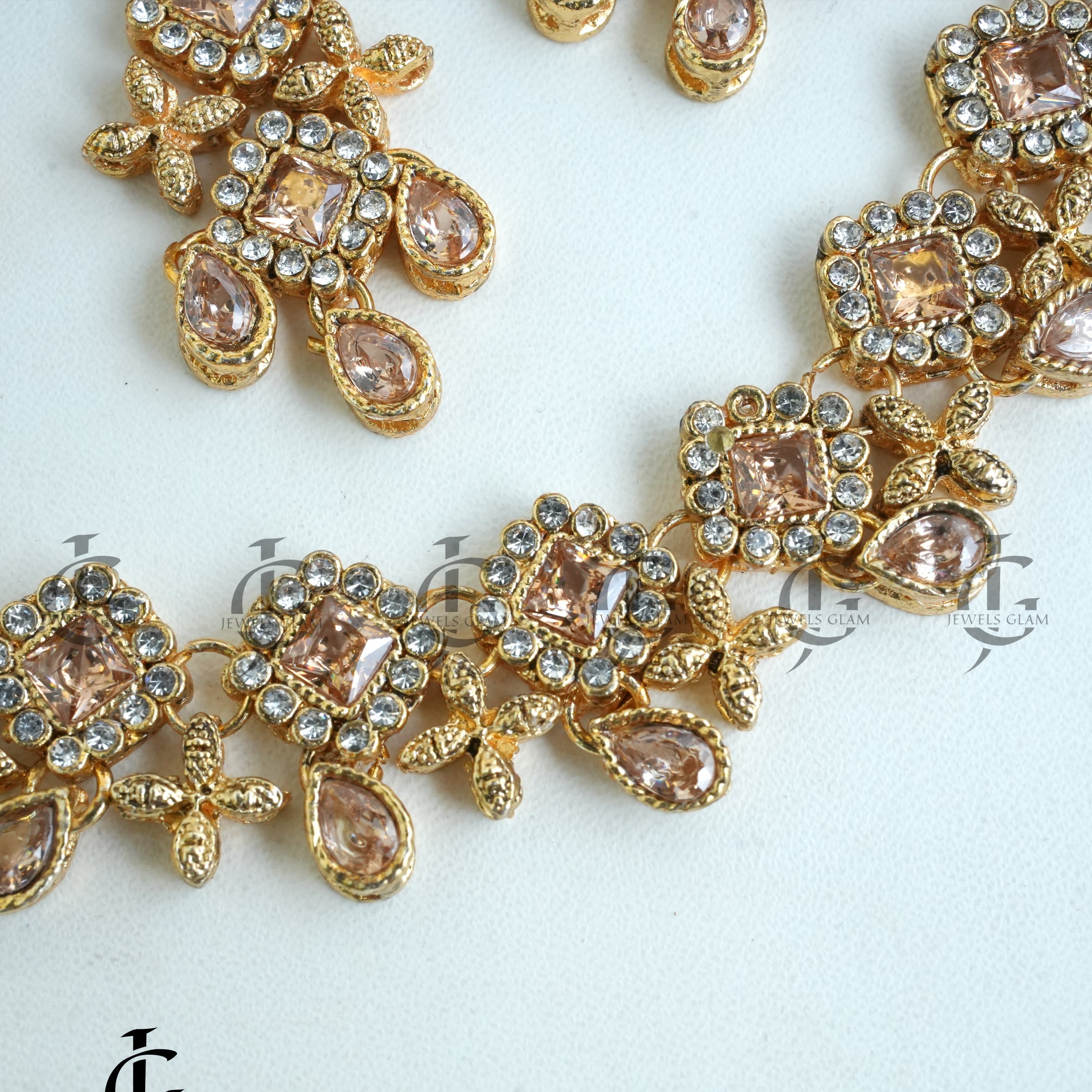 Emerald Elegance Jewelry Set
