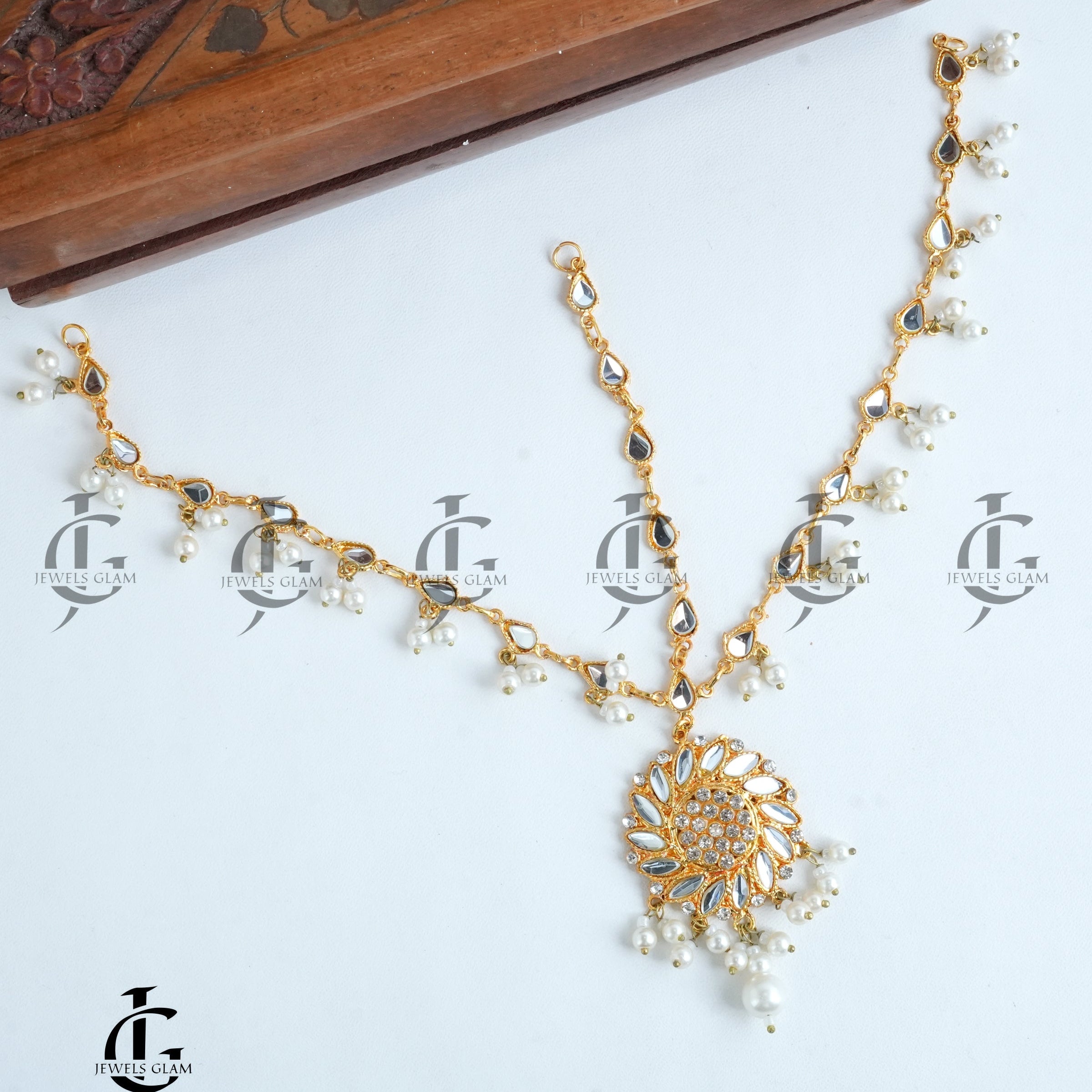 Gold Plated Kundan and Pearl Bridal Maang Tikka (Mattha Patti)