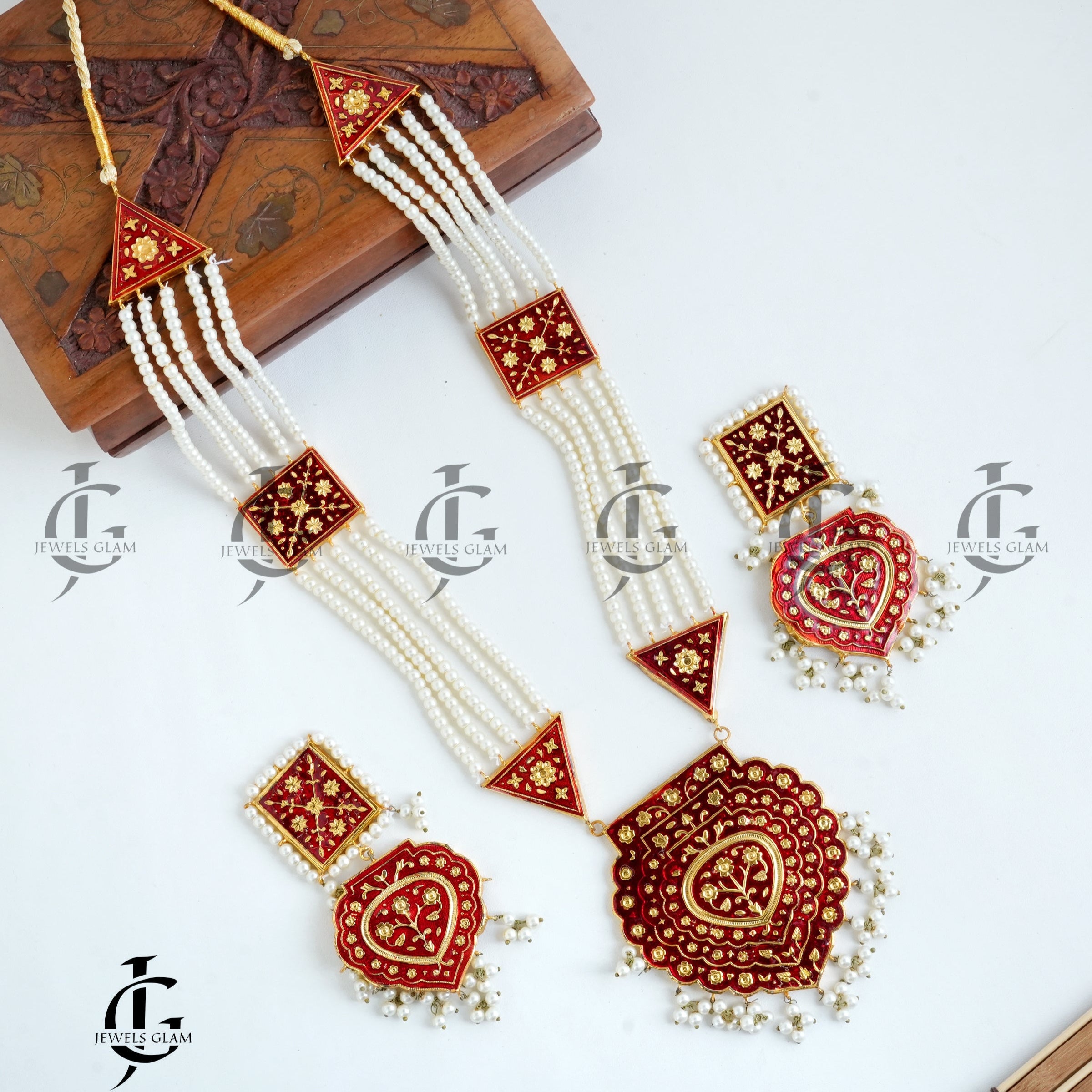 Royal Heritage Pearl Necklace Set