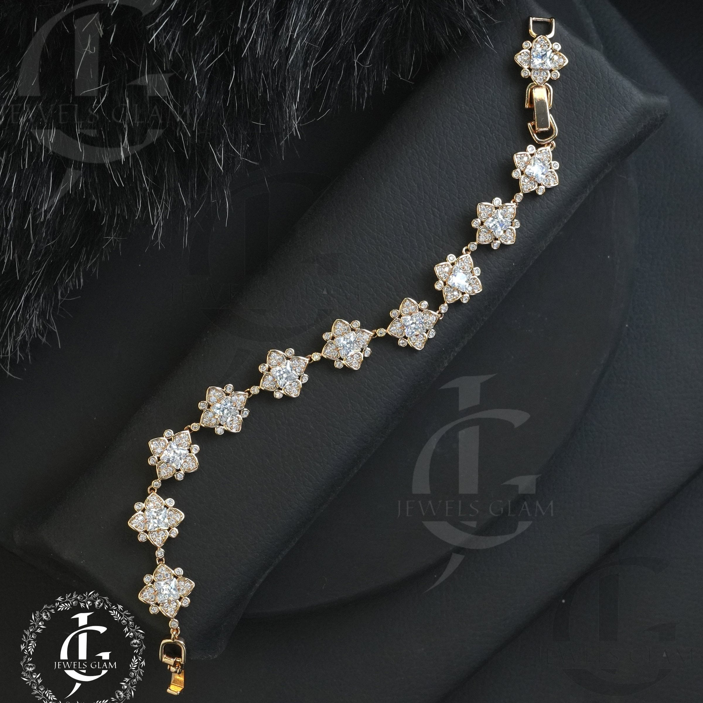 Sparkling Floral Elegance Bracelet