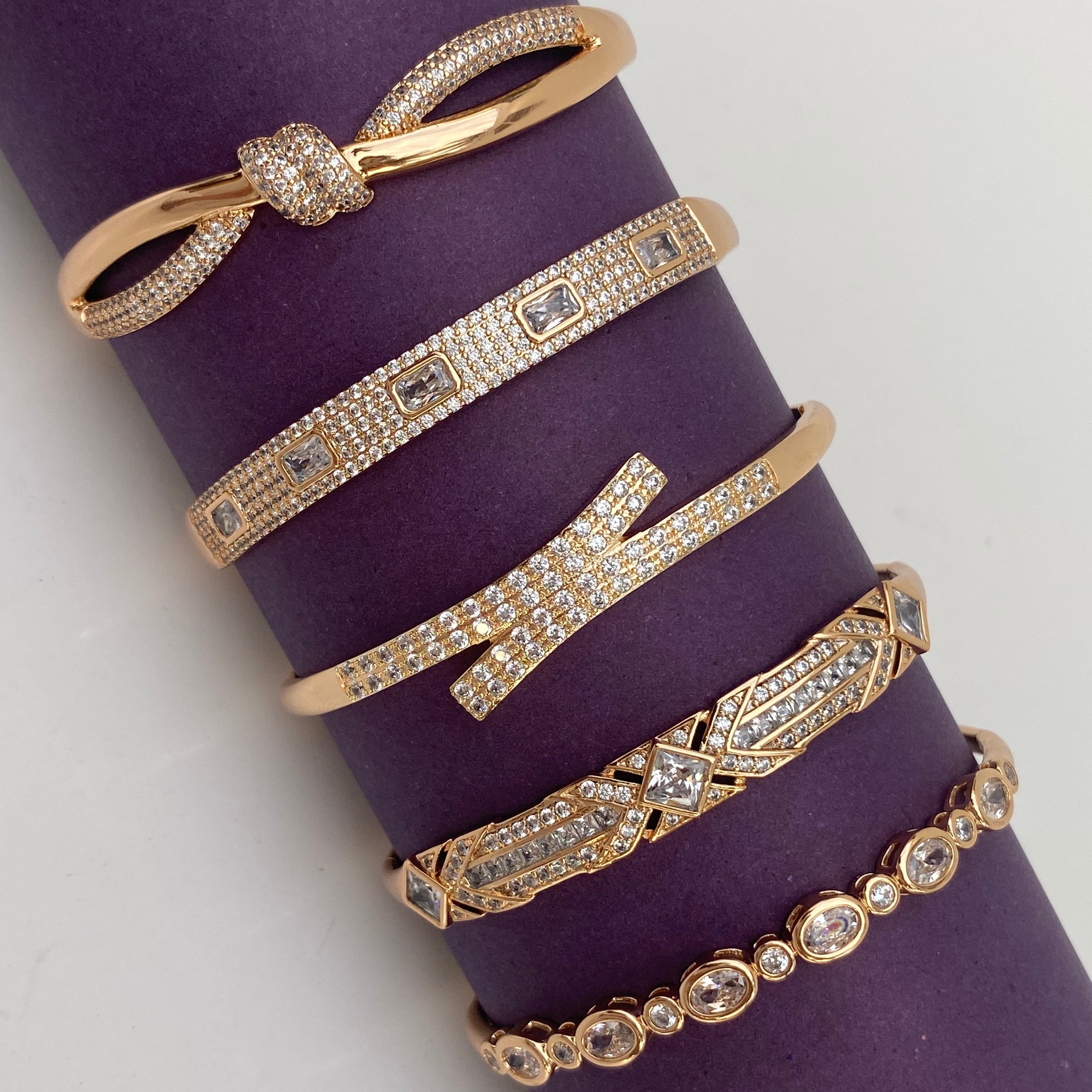 Elegant Clover Charm Gold-Plated Bracelet