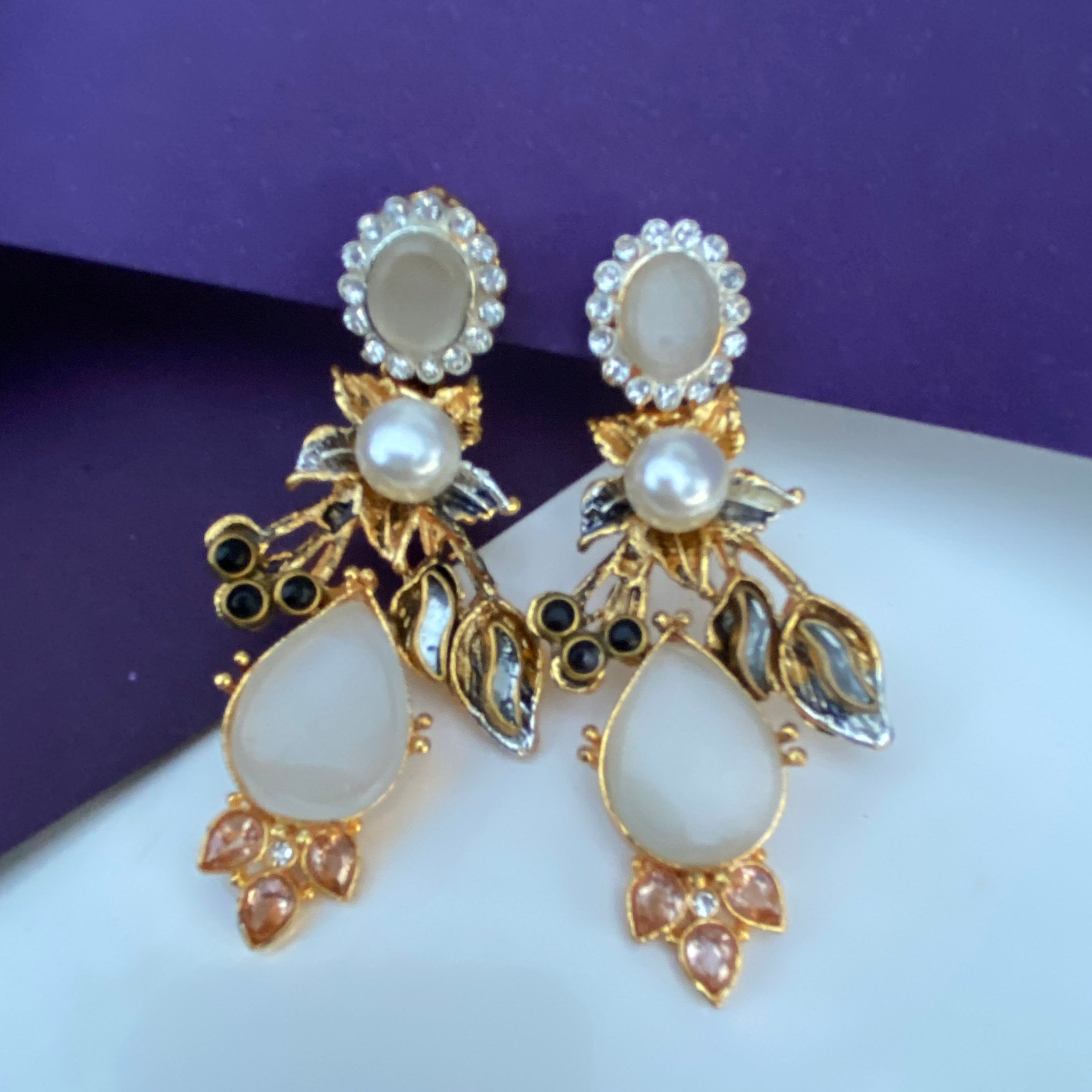 Pearl Elegance Teardrop Earrings