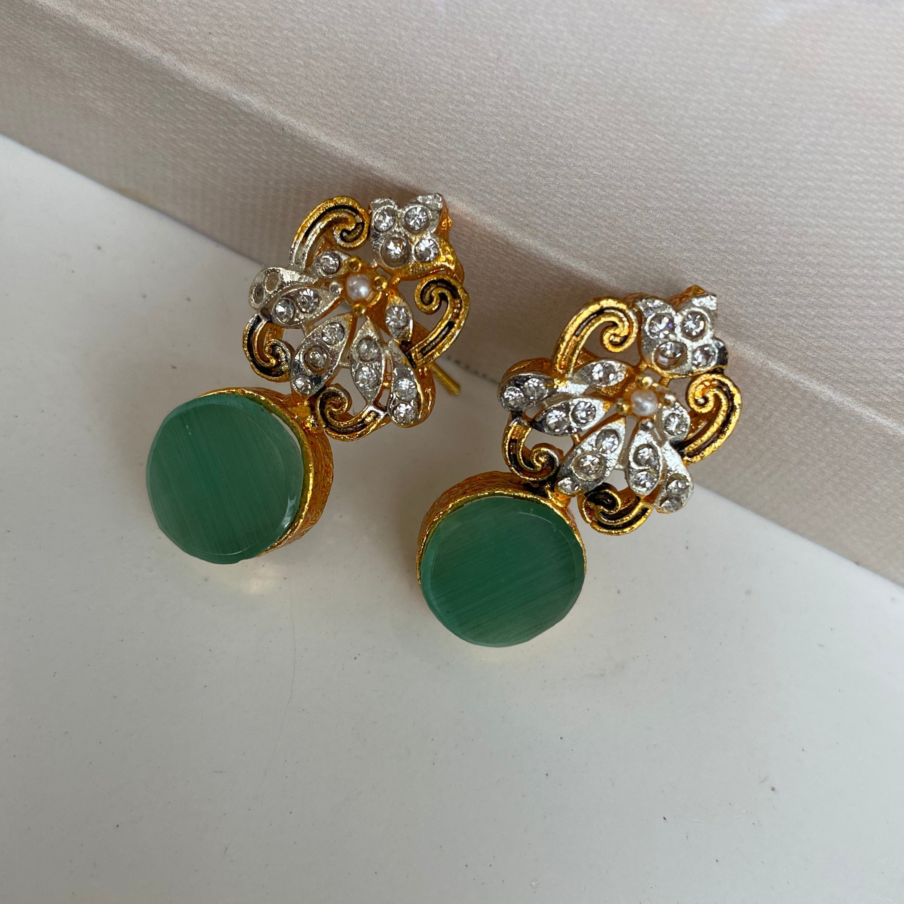Dual-Tone Grace Stud Earrings
