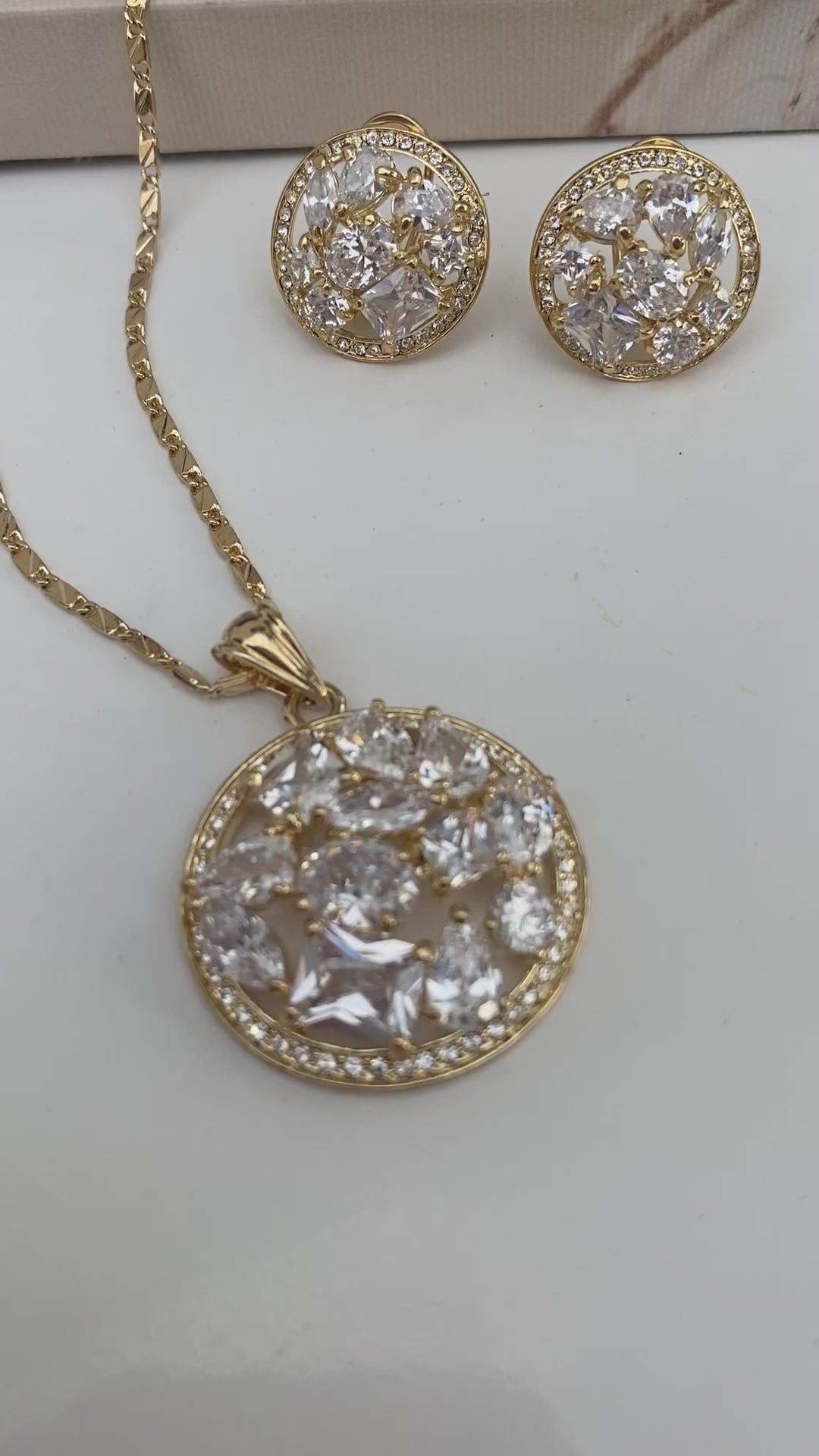 Diamond Cut Zircon Pendant Set video