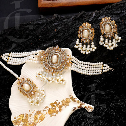 American Diamond Choker Set With Tika