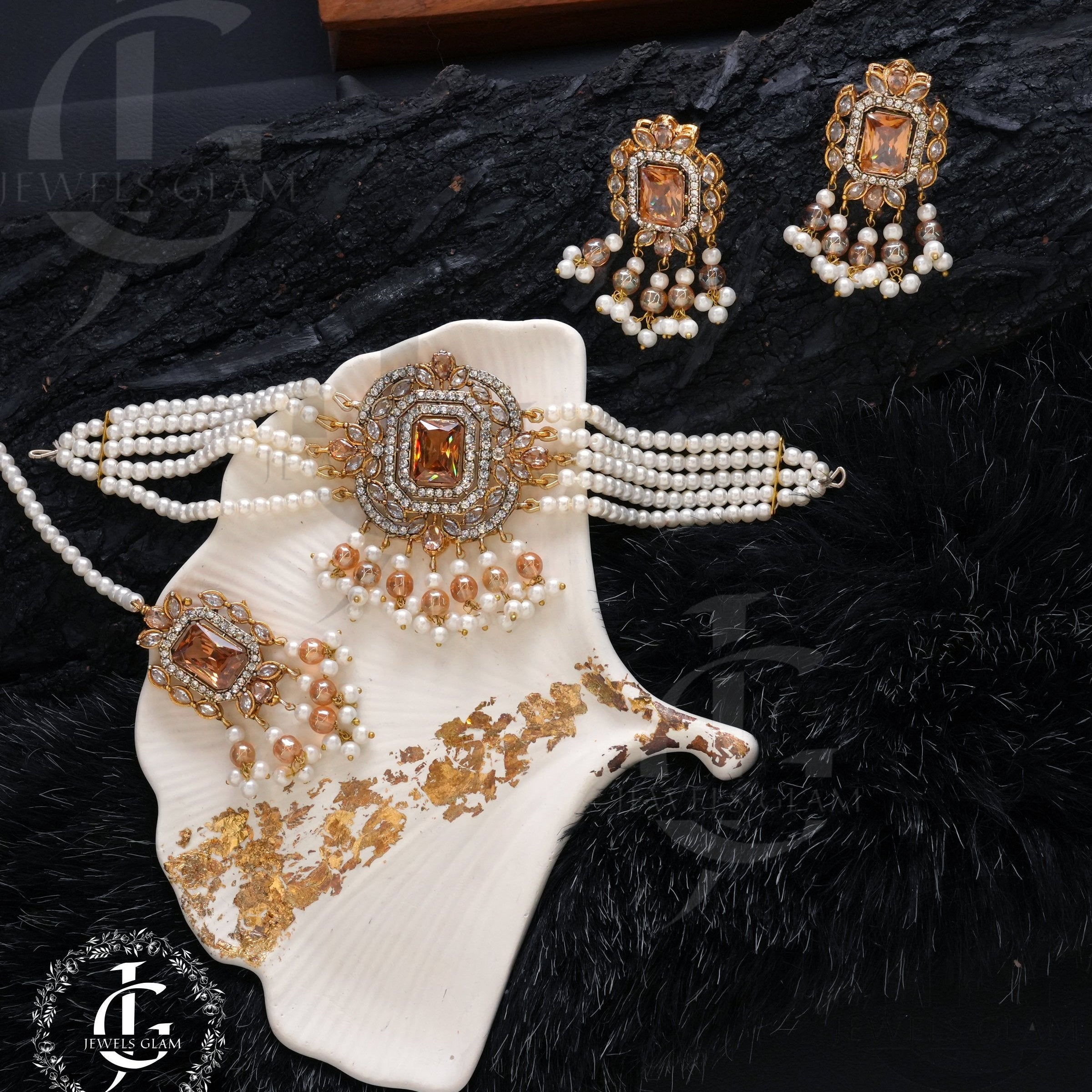 American Diamond Choker Set With Tika