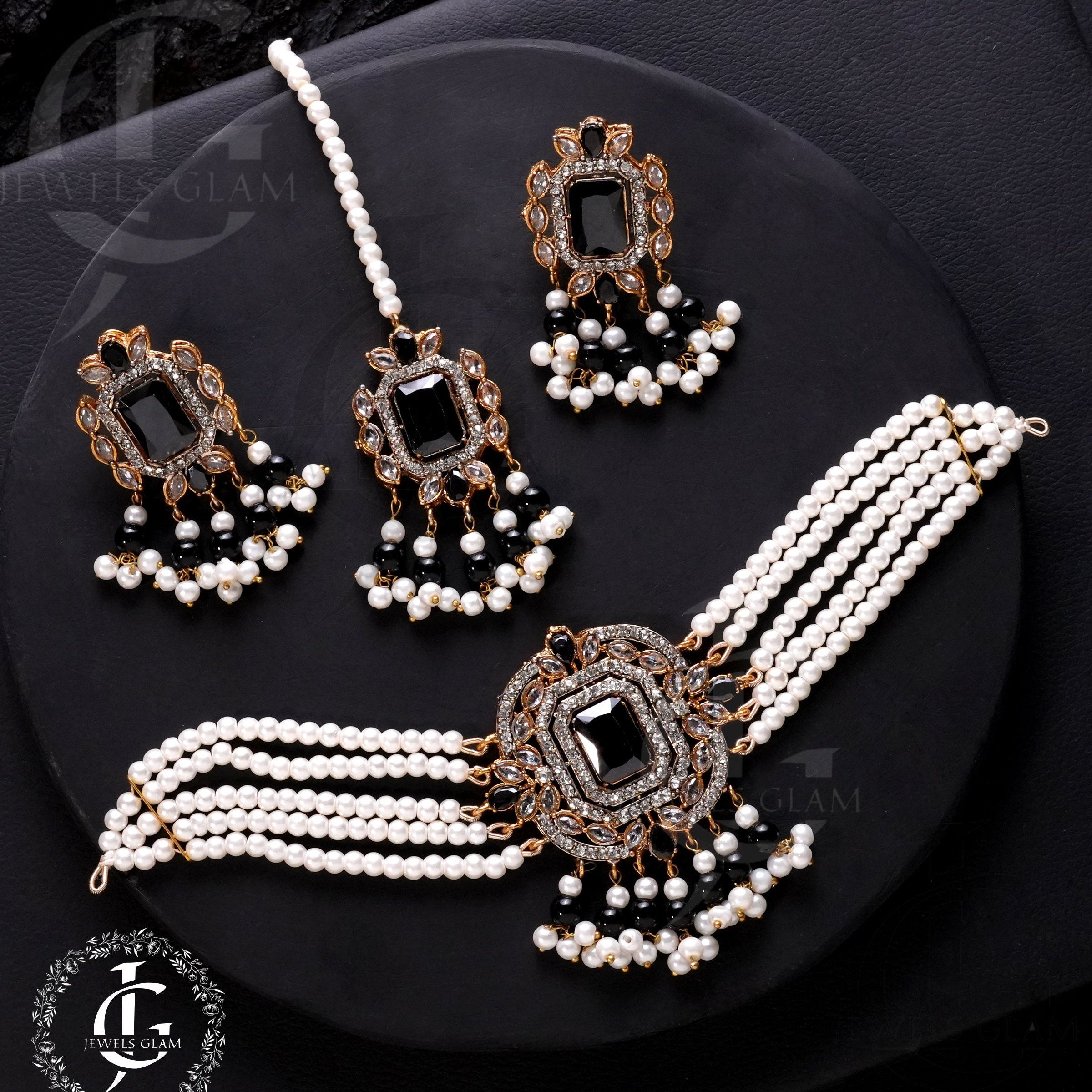 American Diamond Choker Set With Tika