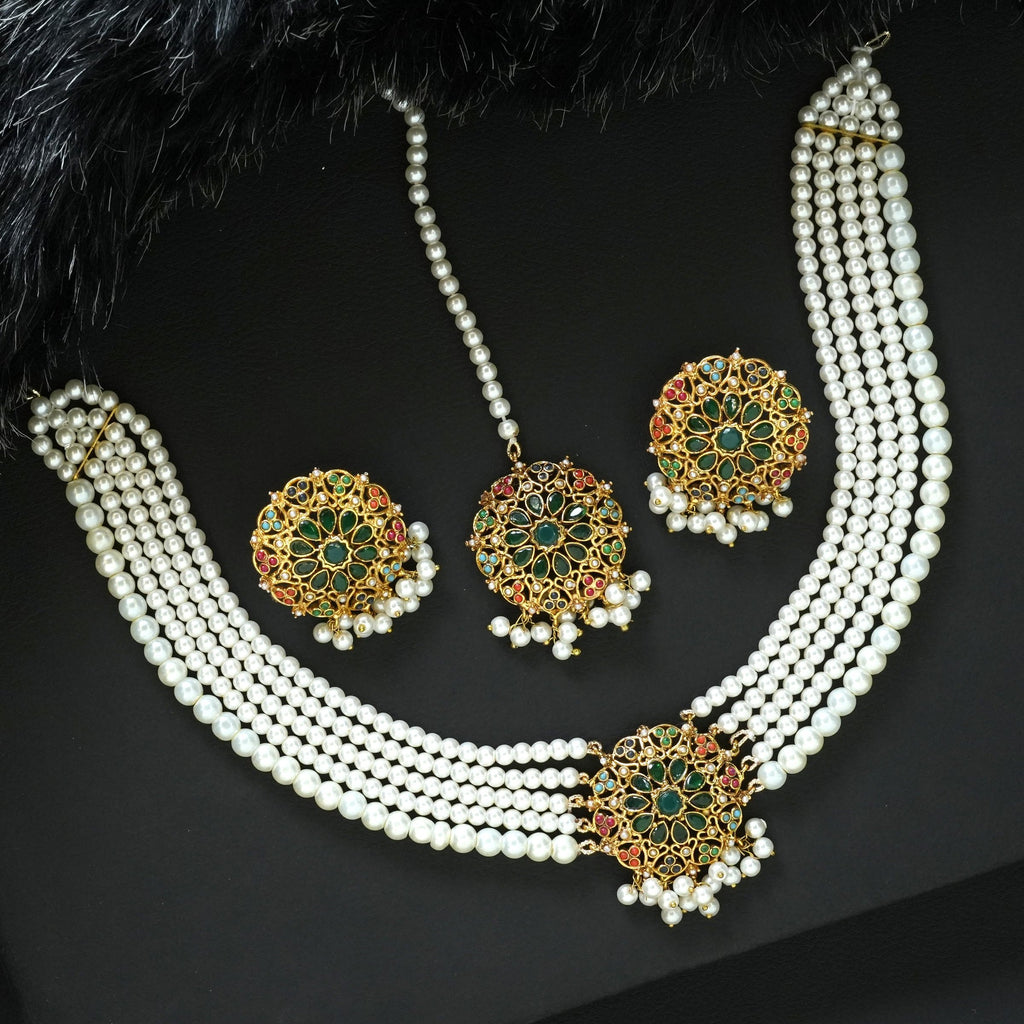 Nauratan Choker Set With Earrings and Tikka