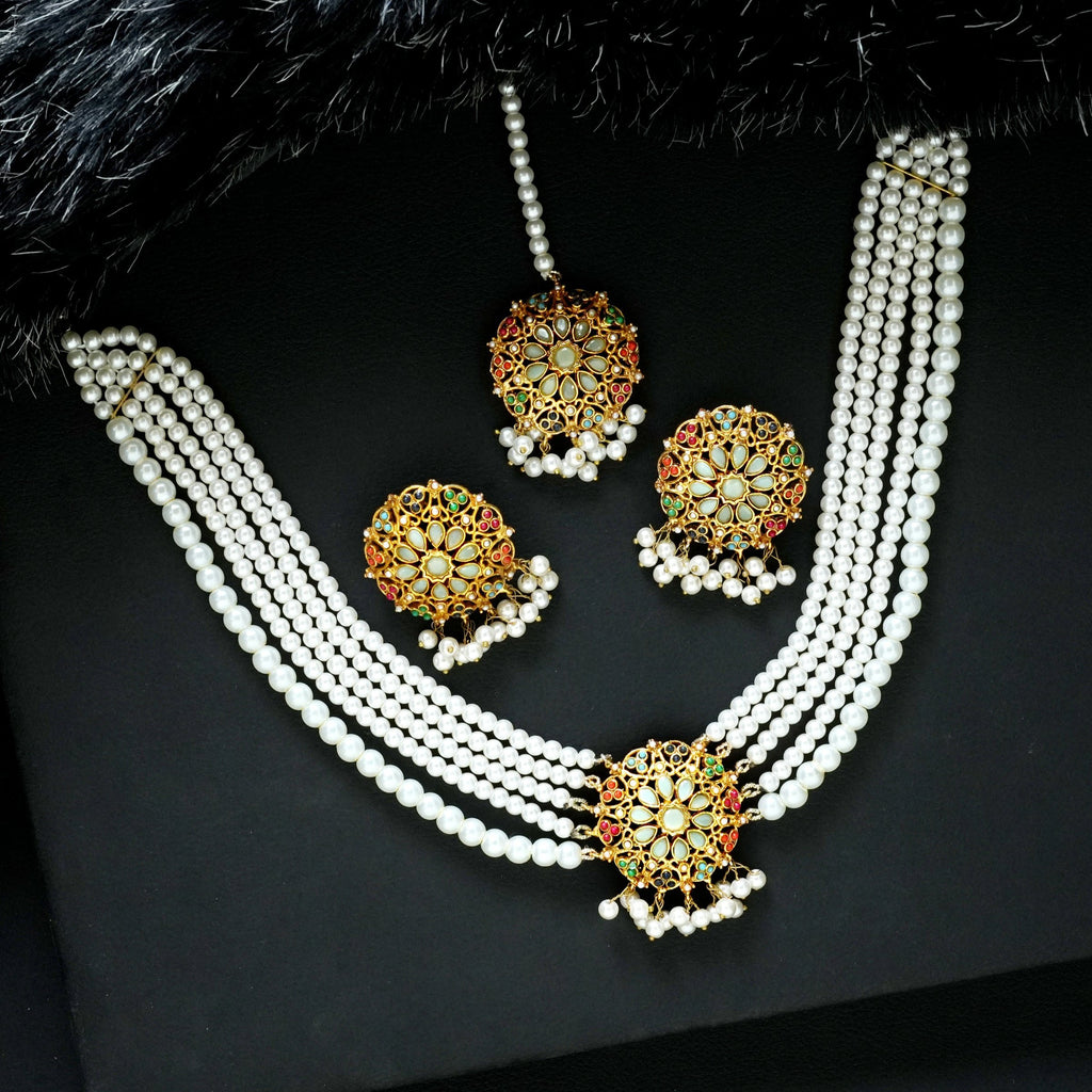 Nauratan Choker Set With Earrings and Tikka