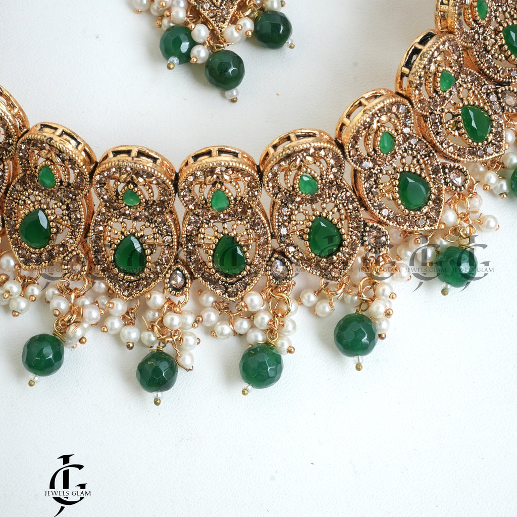 Green Matte Gold Toned Collar Set With Pearl Accents
