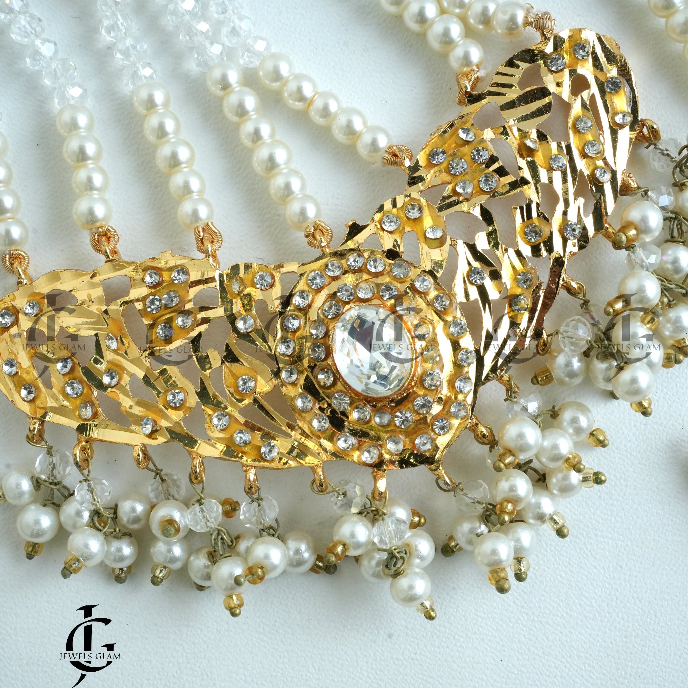 Gold-Tone Pearl Bridal Jewelry Set with Intricate Detailing