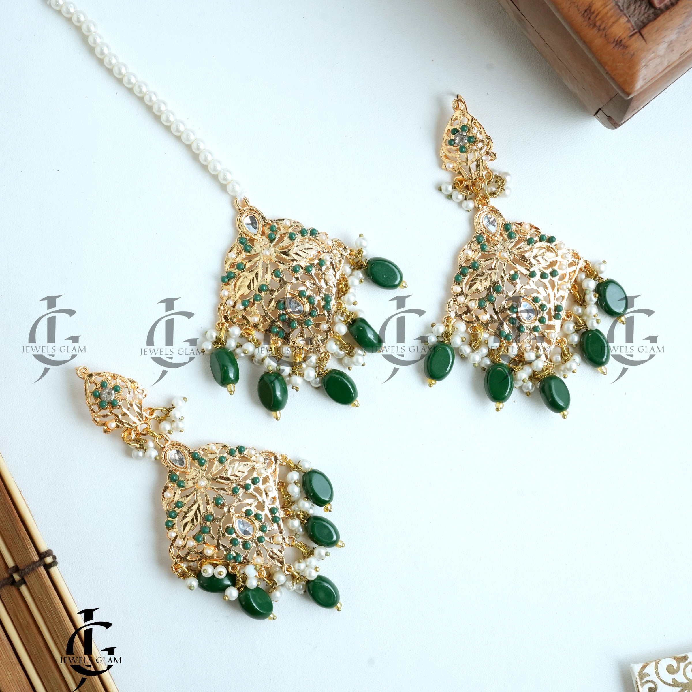 Emerald Elegance Tikka and Earrings Set