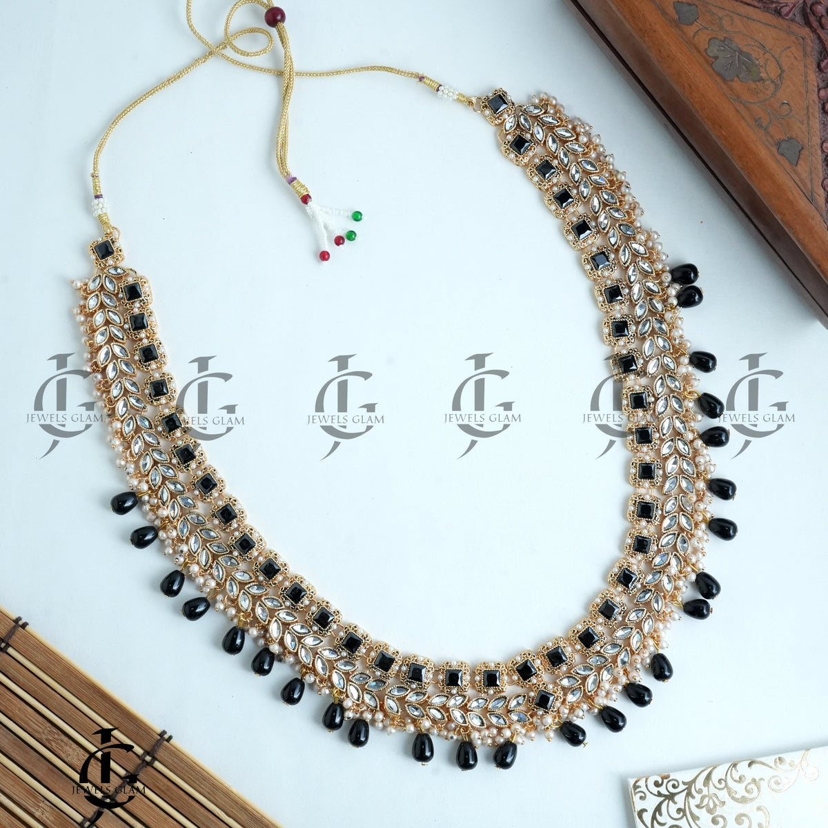 Regal Black Kundan Pearl Mala