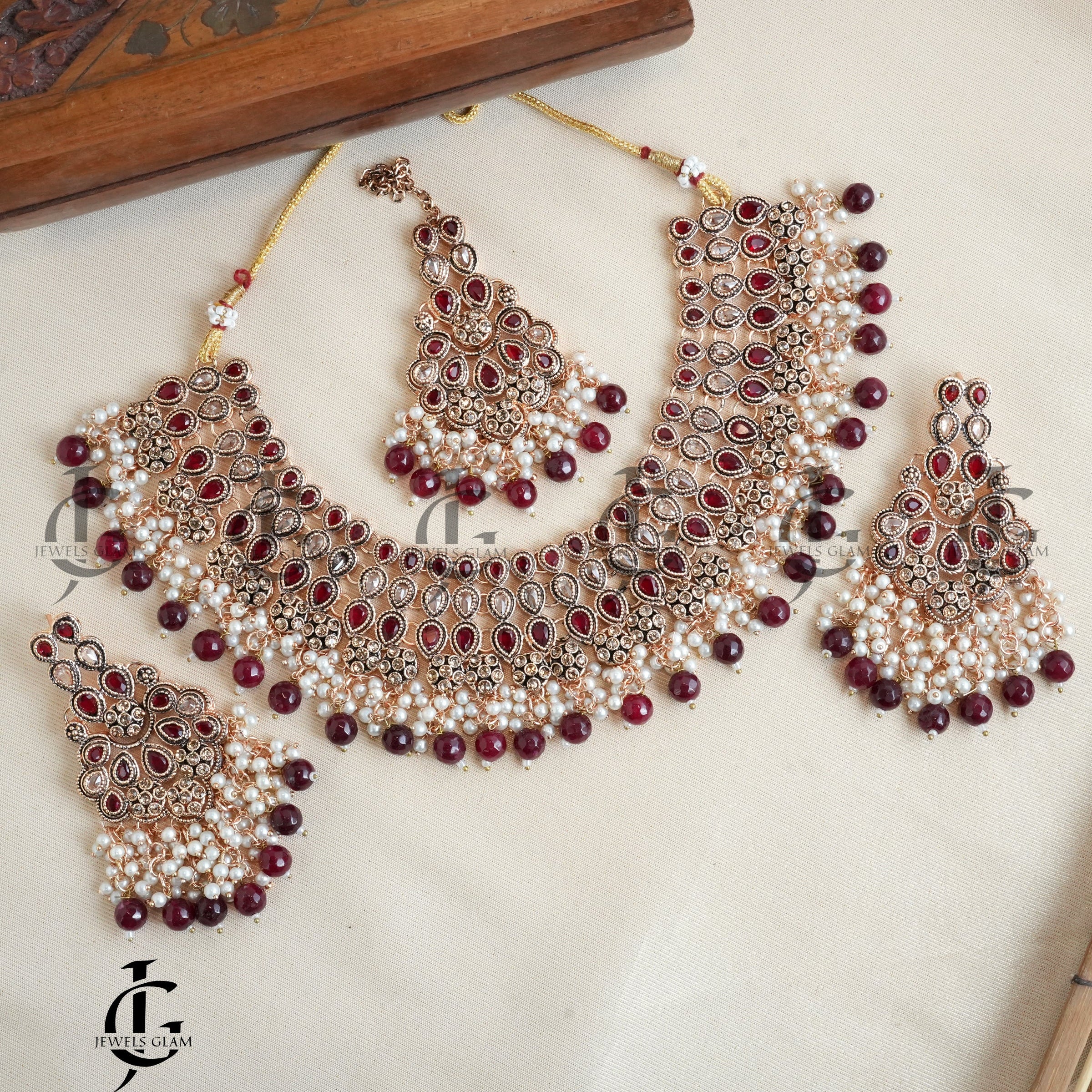 Emerald Grace Bridal Pearl Jewelry Set
