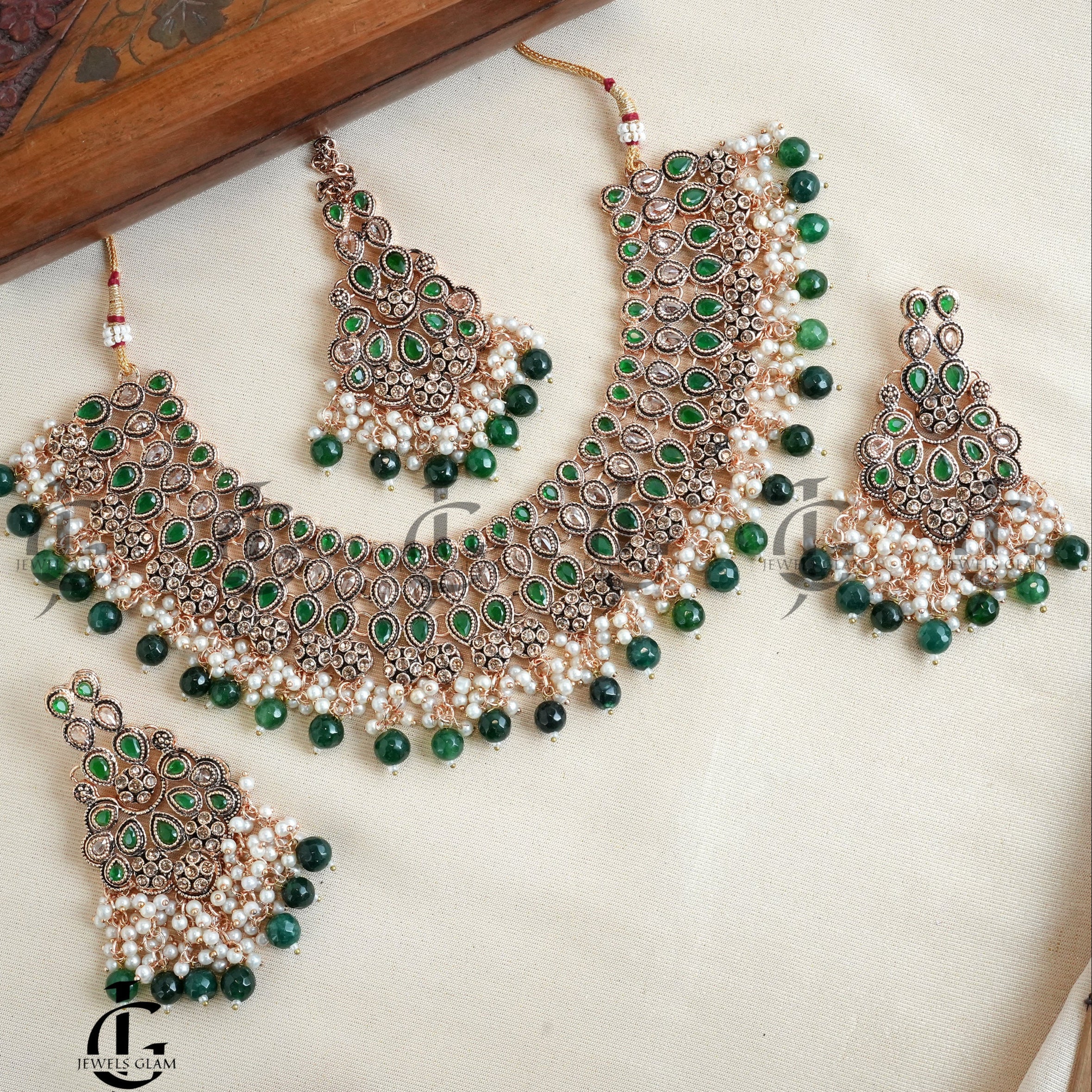Emerald Grace Bridal Pearl Jewelry Set