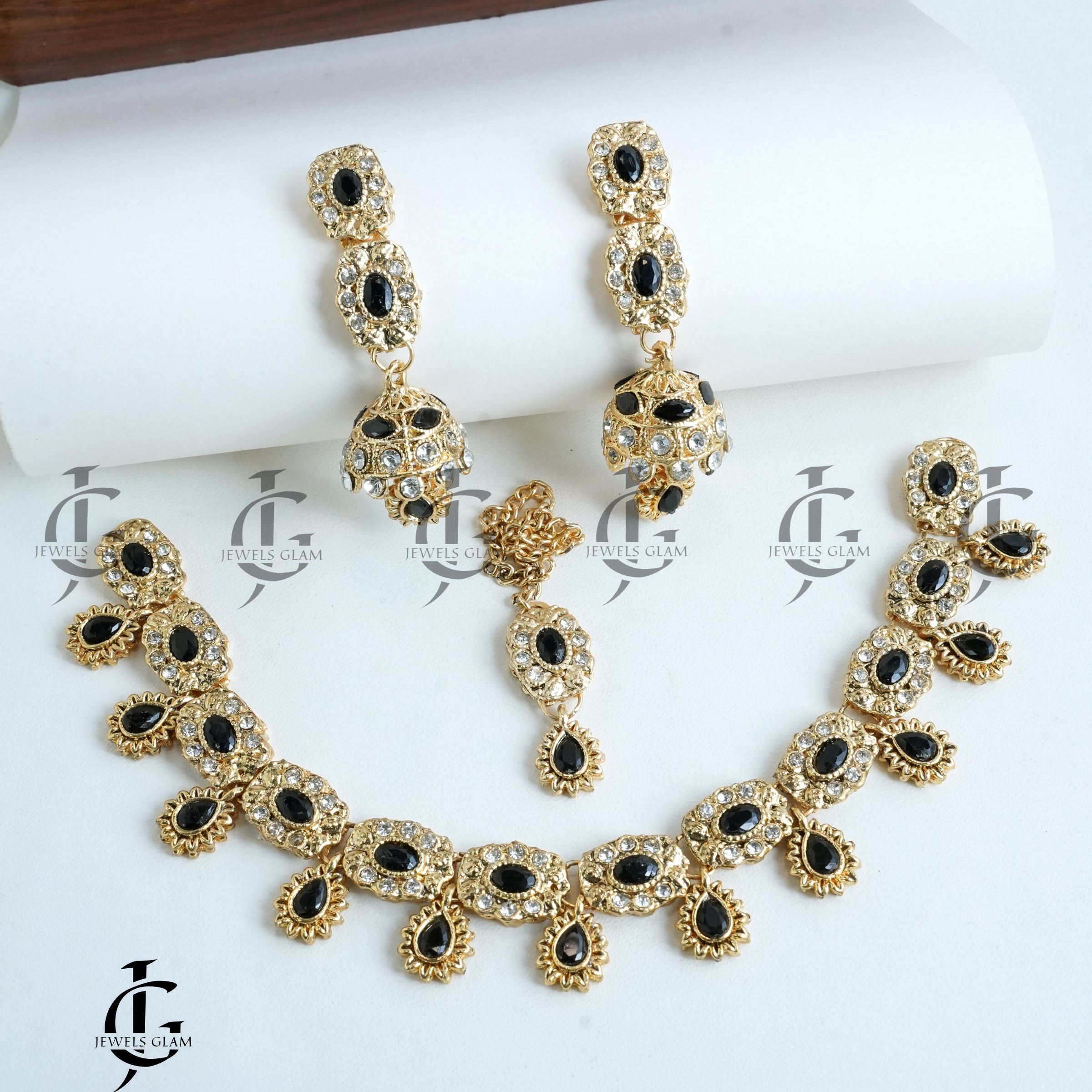 Regal Onyx Glam Jewelry Set