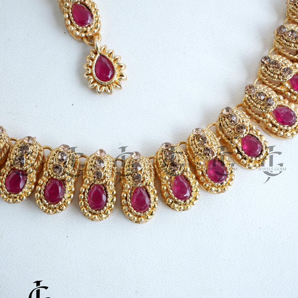 Crimson Charm Royal Jewelry Set