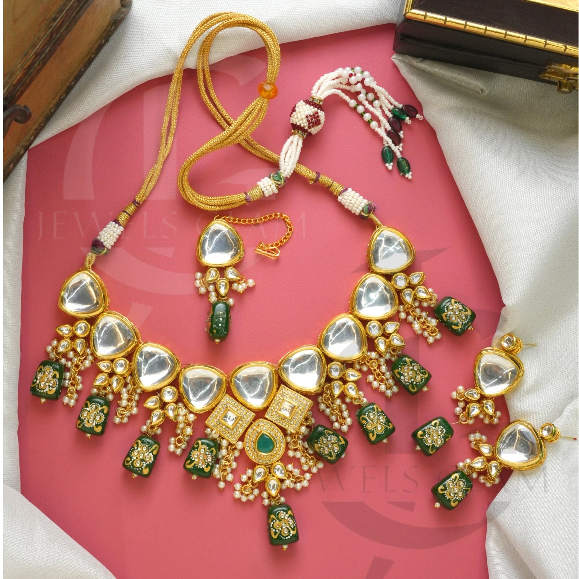 Deep Green Kundan Bridal Jewelry Set