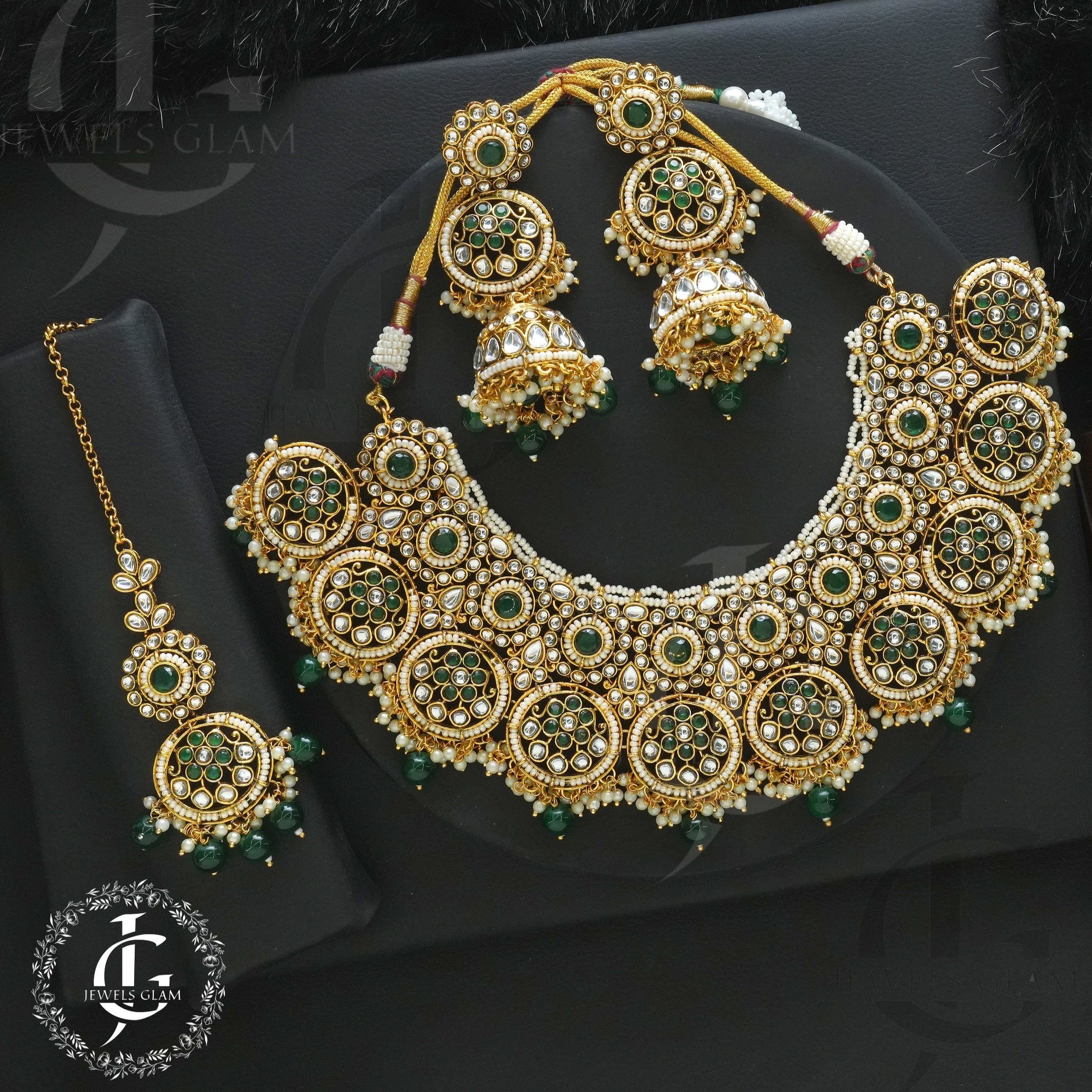 Green Kundan Bridal Jewelry Set With White And Pearl Accents