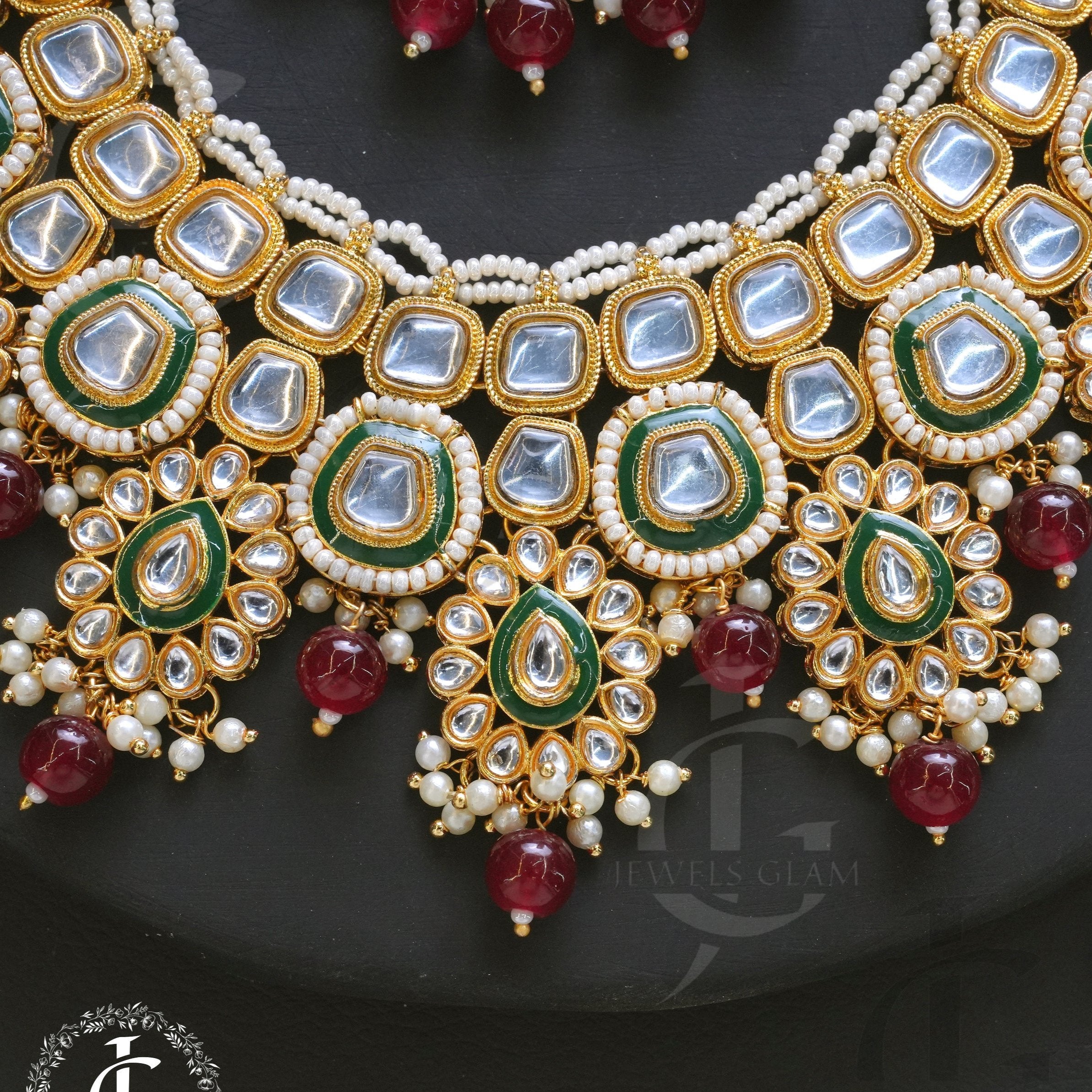 Maroon Kundan Bridal Jewelry Set With White And Pearl Accents