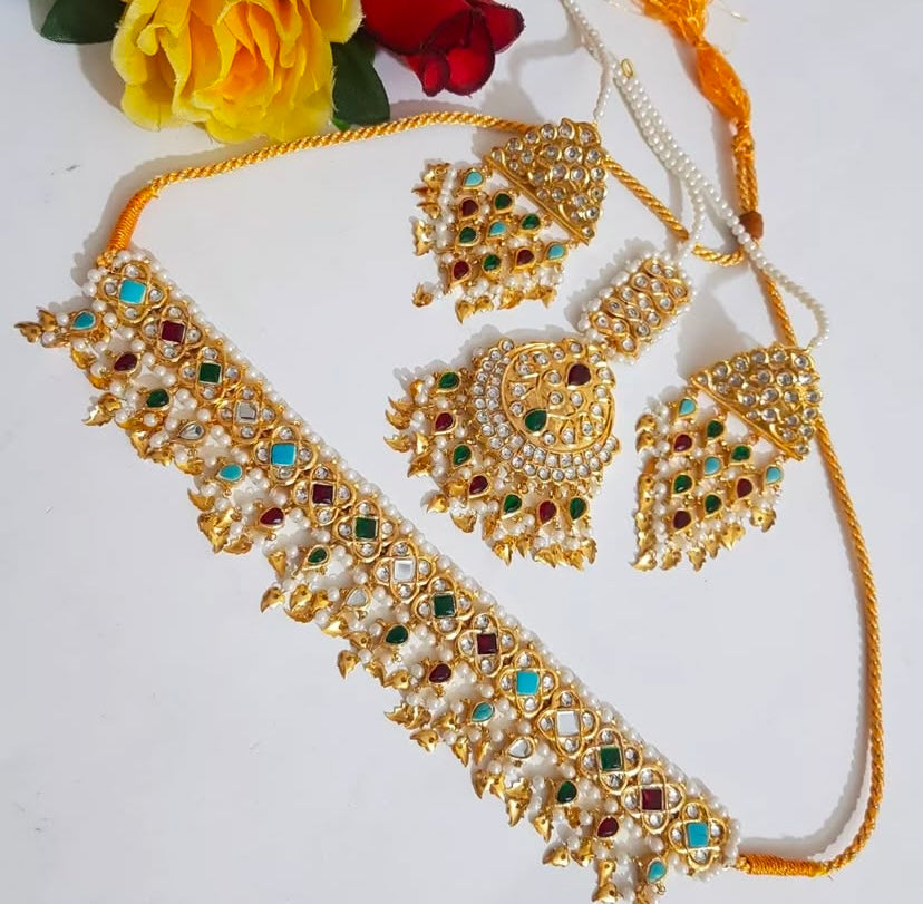 Handmade Kundan Chocker Set