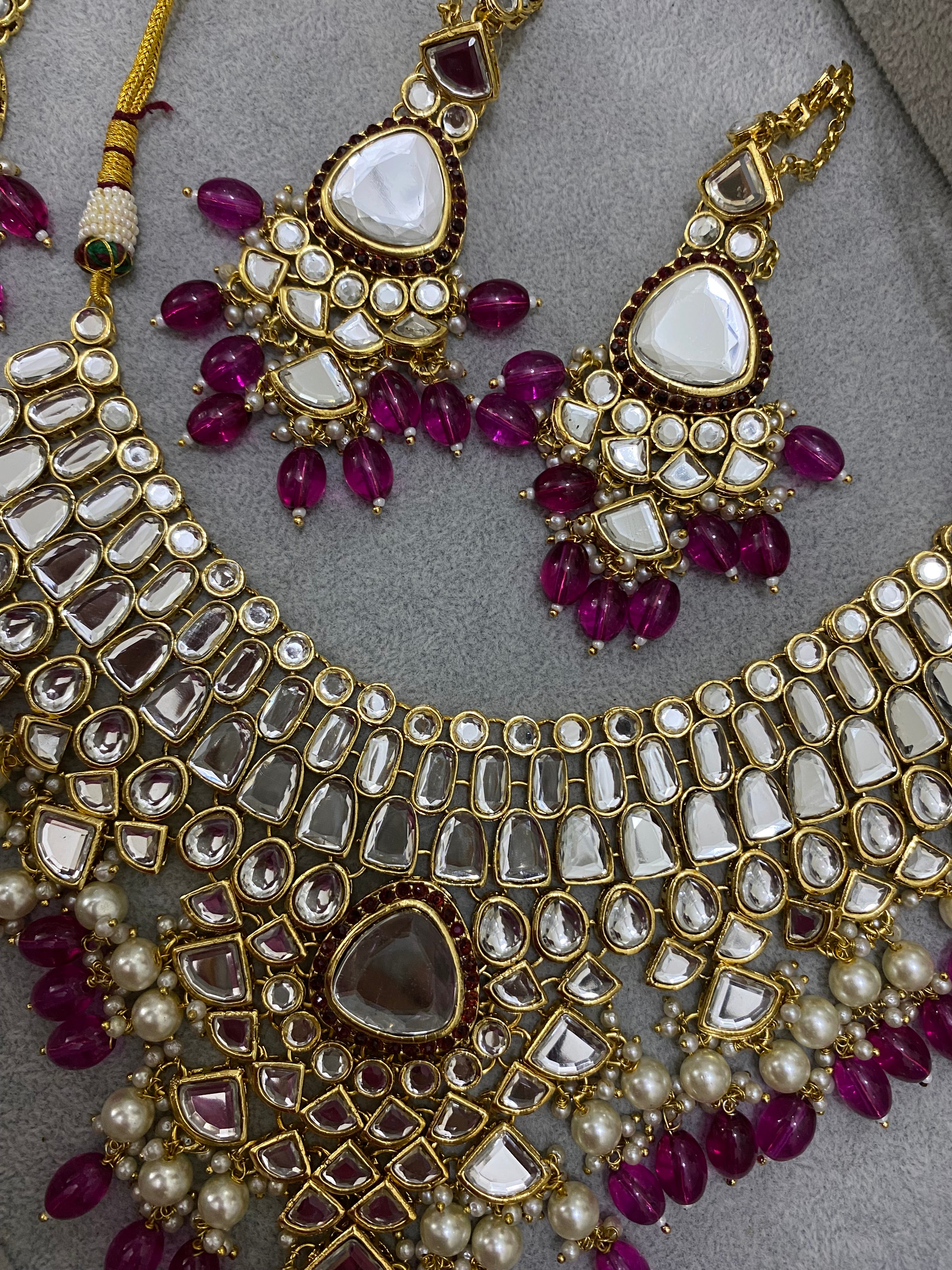 Magenta Kundan Bridal Jewelry Set