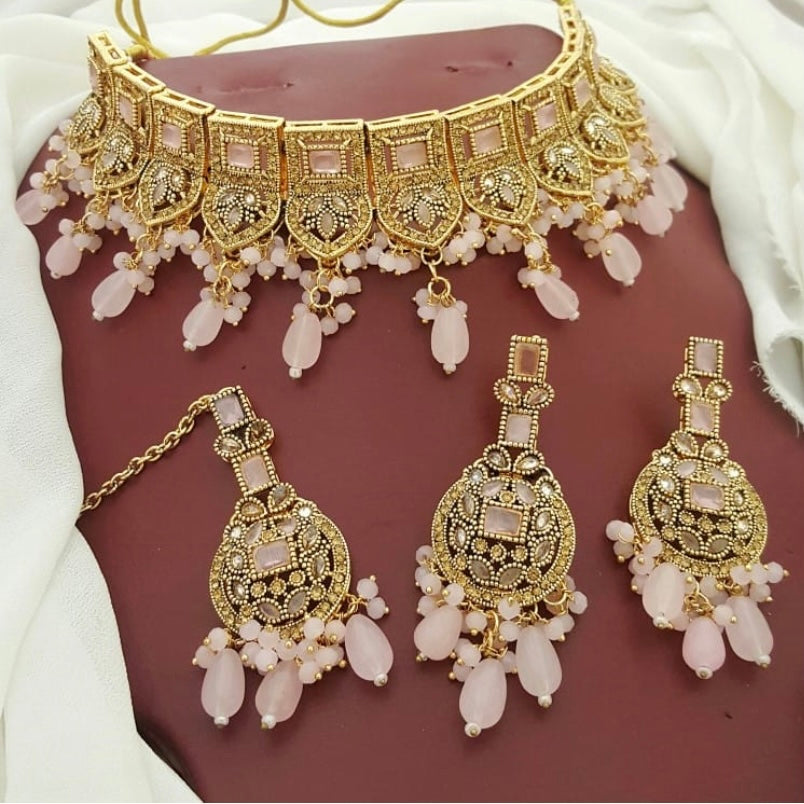 Soft Pink Matte Gold Collar With Pearl Accents